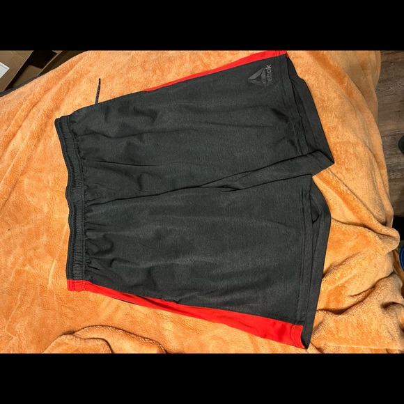Mens athletic shorts - Picture 2 of 3